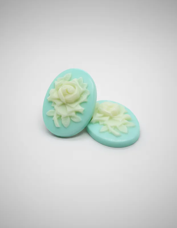 Producto - Prendedor Color Verde Agua con flores