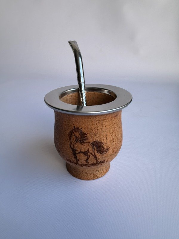 Producto - Mate camionero de algarrobo - Caballo - 1