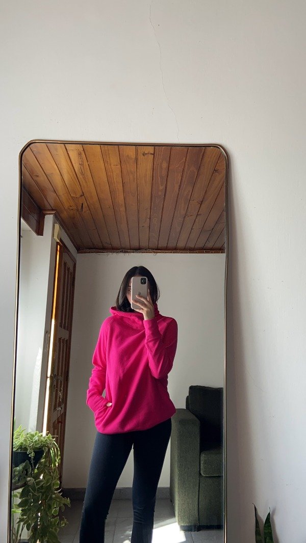 Producto - BUZO MICROPOLAR CON CAPUCHA FUCSIA