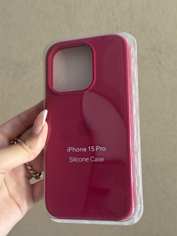 Producto - Silicone 15 pro rojo medio