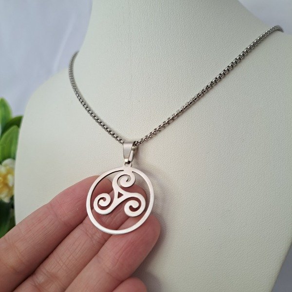 Producto - Dije o Collar Trisquel