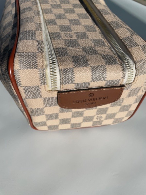 Producto - Neceser LV importado cuadros - 3