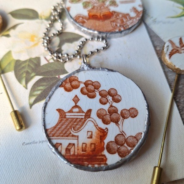 Producto - Dije grande inglés diseño japonés