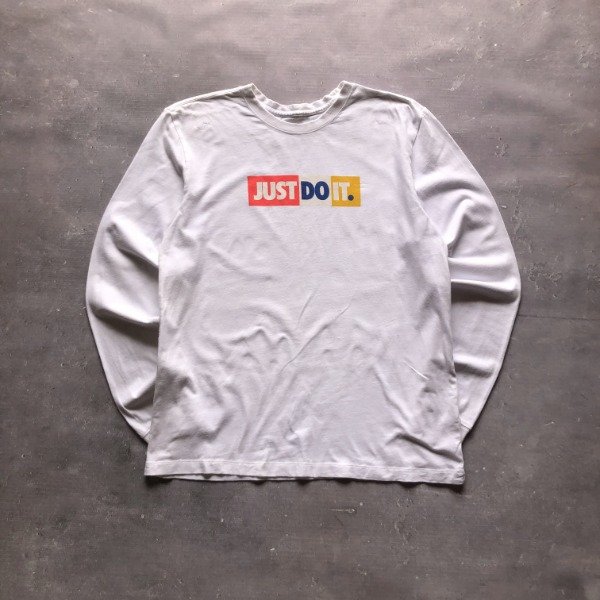 Producto - LONG SLEEVE NIKE JUST DO IT (M)