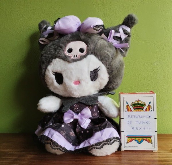 Producto - 1111 - Peluche KUROMI c/Vestido 24cm