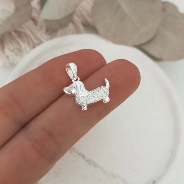 Producto - DIJE SALCHICHA CON CUBIC cod 16.9