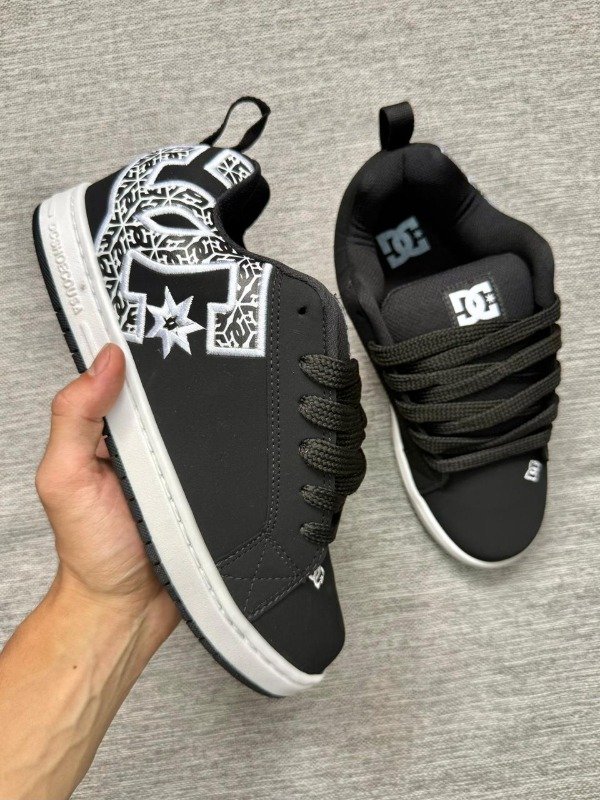 Producto - DC Court Graffik White Graffiti