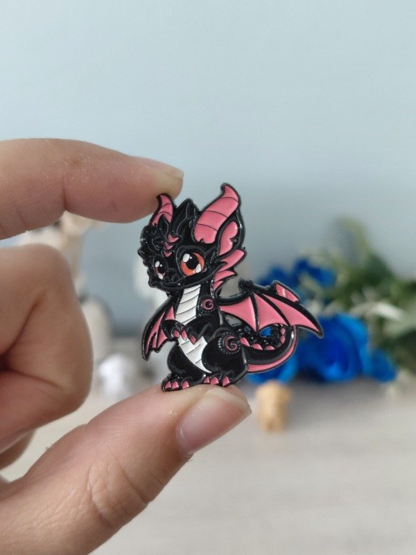 Producto - Pin metalizado - Dragon bebé #0657