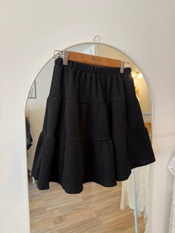 Producto - Falda corta volados Corina negra (bambula)