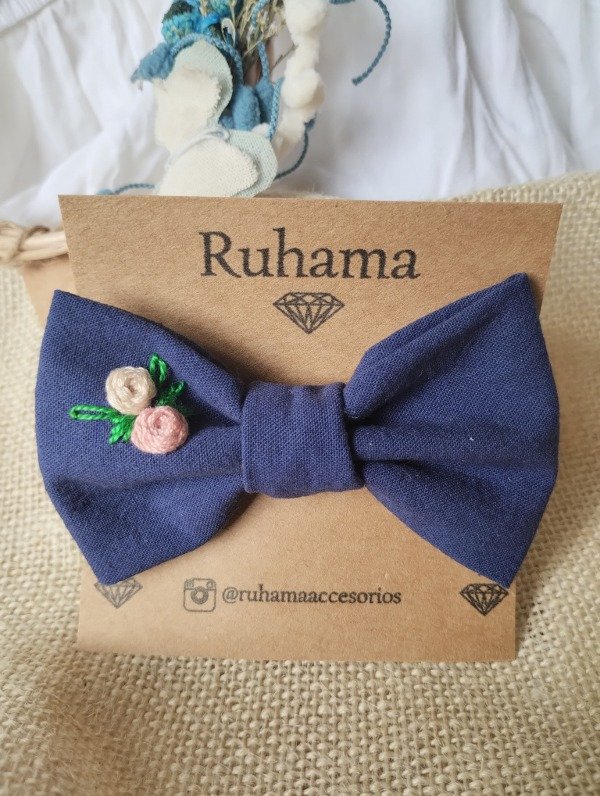 Producto - Moño Blue bordado