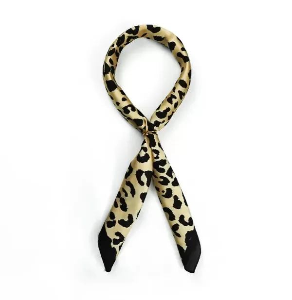 Producto - Pañuelo leopardo