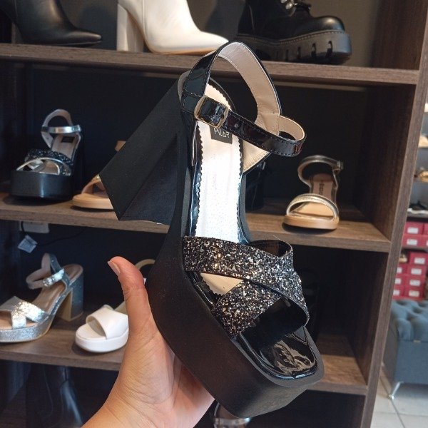 Producto - Brenda charol