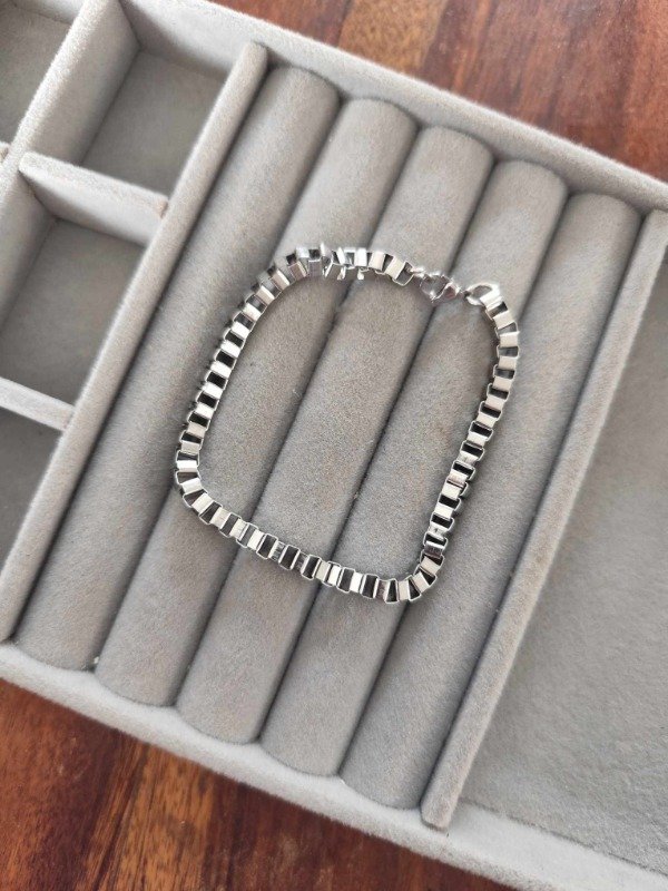 Producto - Pulsera rolo eslabón cuadrado mediano. Acero quirúrgico.
