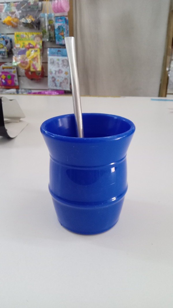 Producto - Mate de plastico con bombilla