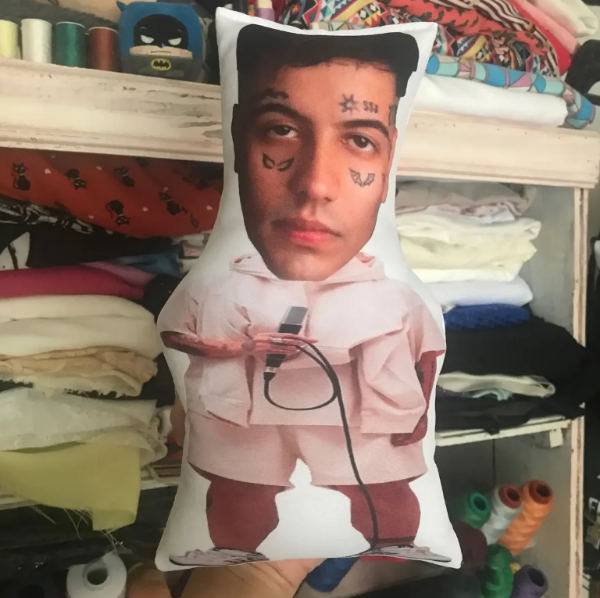 Producto - Muñeco Duki 02