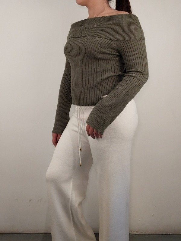 Producto - Sweater cuello bote Ariel Vol.2