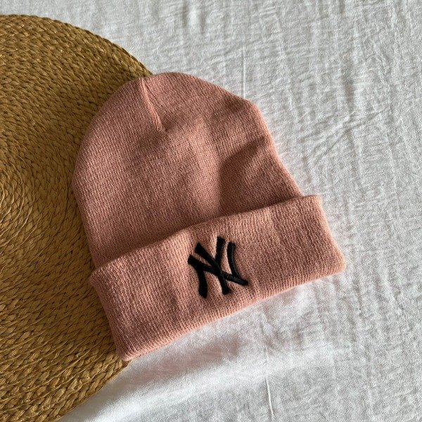 Producto - GORRITO NY ROSA