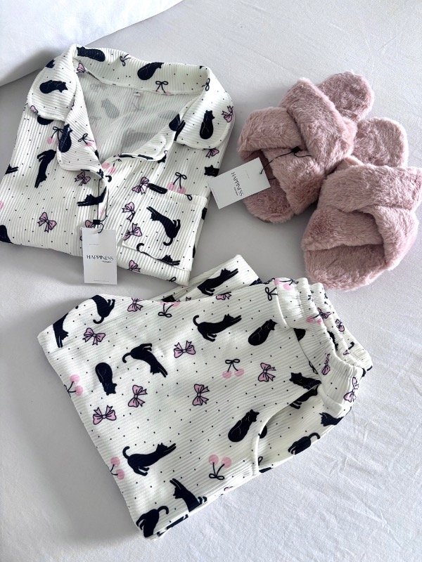 Producto - Pijama Cherry Cats