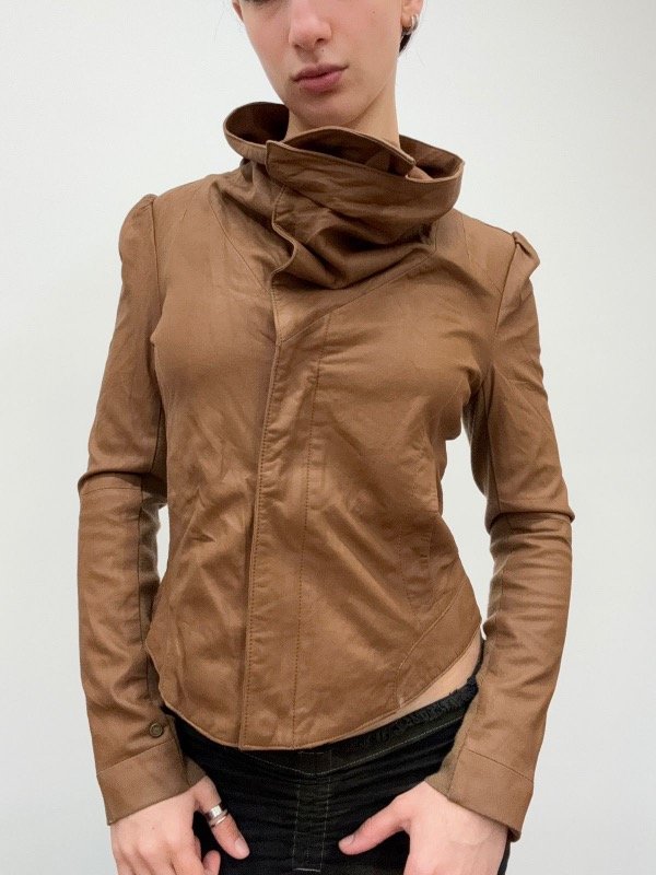 Producto - leather jacket br00wnn cuello