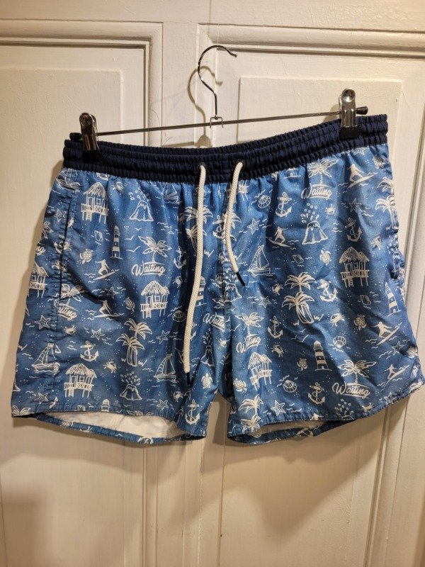 Producto - Traje de baño WAITING celeste blanco y azul Talle L - PRECIO: 24X