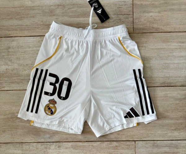 Producto - Short MATCH 2025/26 Real Madrid Blanco con el 30