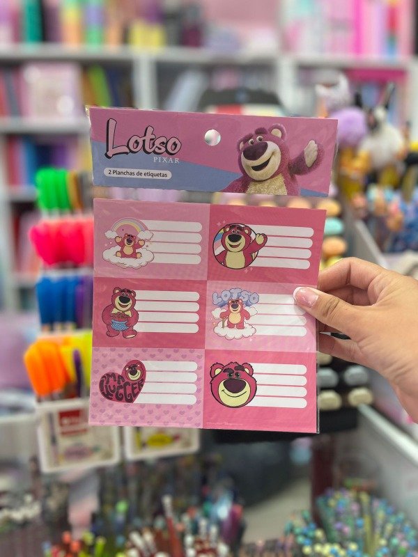 Producto - Etiqueta escolar lotso - mooving