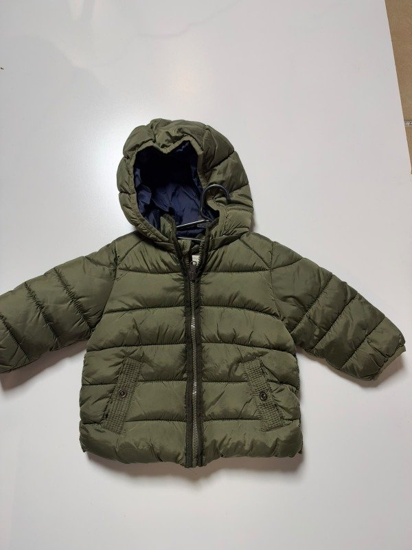 Producto - Campera inflable verde Zara 6 meses - 1