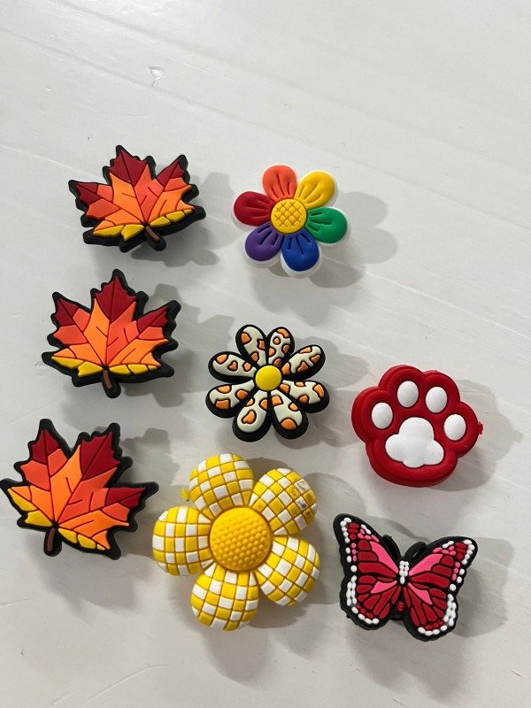 Producto - pines varios