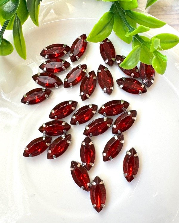 Producto - 7X15 NAVETTE ROJO OSCURO