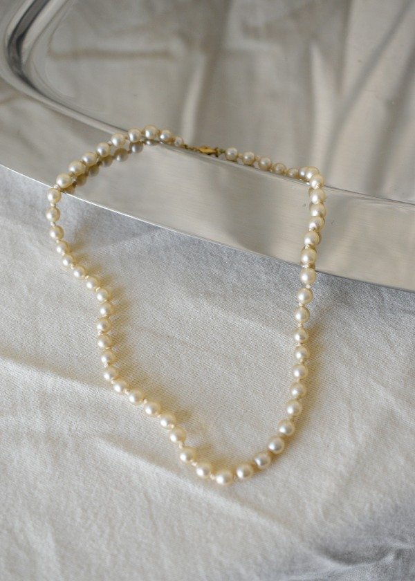Producto - Collar de perlas vintage y cajita de pana - 1