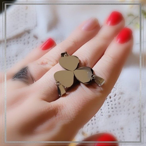 Producto - Dije compartir corazones por tres
