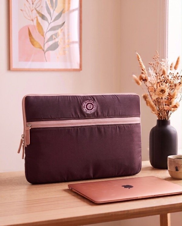Producto - Case Notebook 17 Pulgadas Choco