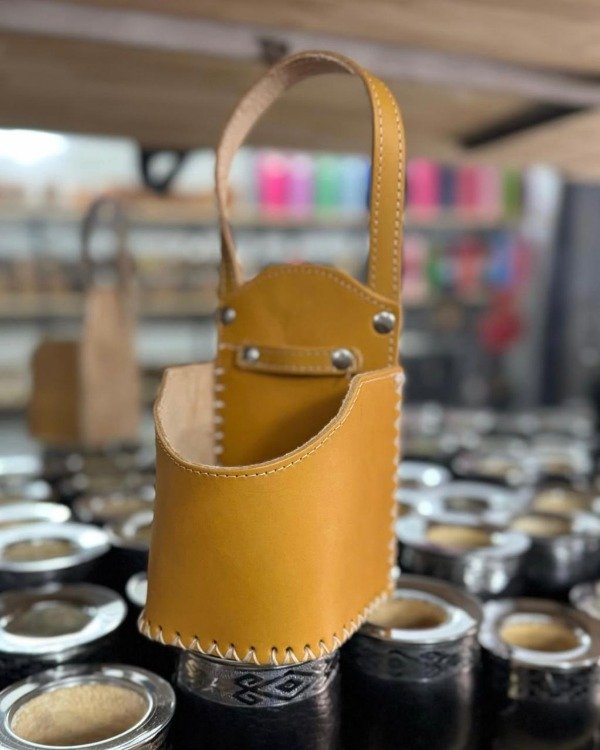 Producto - PORTA MATE CUERO CRUDO