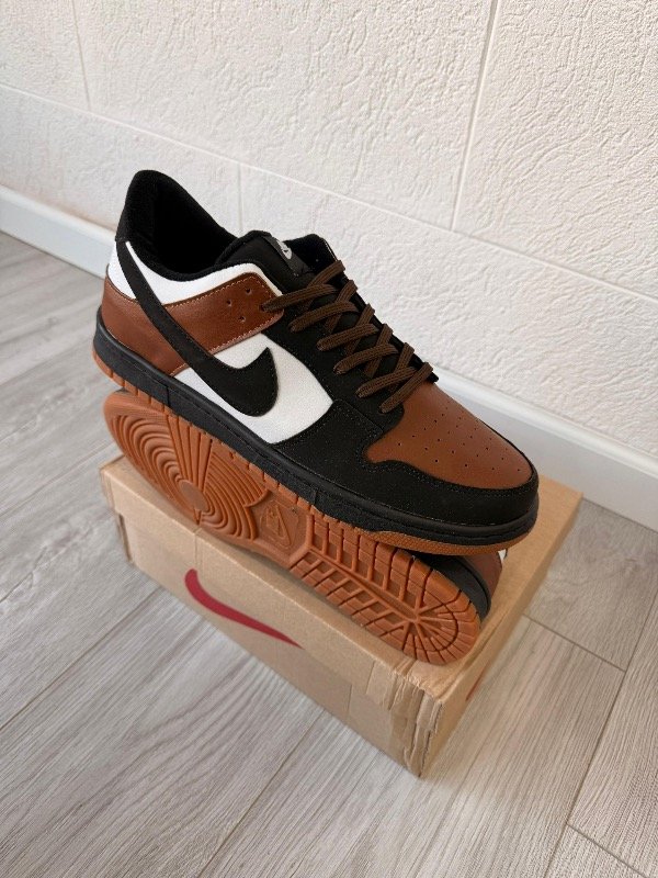 Producto - ZAPATILLAS DUNK LOW TALLE ESPECIAL