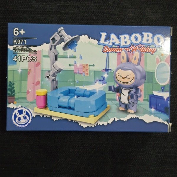 Producto - Lego: Labubu Summer Holiday (modelo 7) [chico]