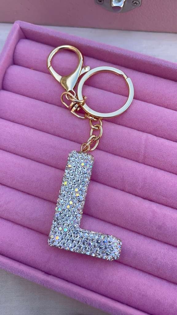 Producto - Llavero inicial brillante "L"  tornasol