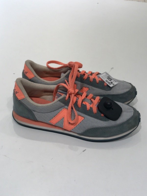 Producto - Zapatillas NEW BALANCE azul y coral Talle 36.5 - PRECIO: 65X