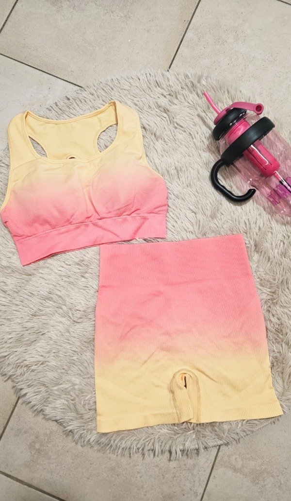Producto - Conjunto deportivo Seamless
