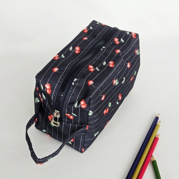 Producto - Cartuchera XL,  cerezas