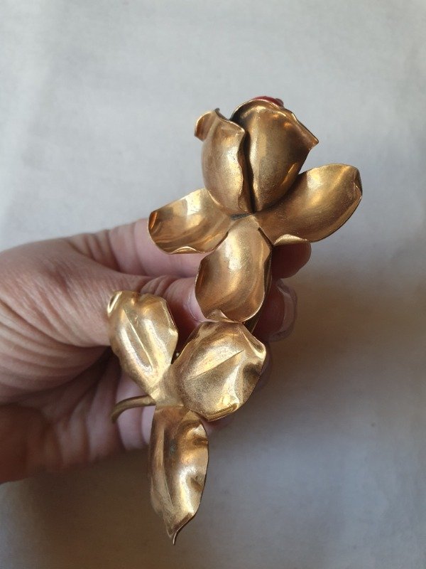 Producto - Broche 40s Jardín de Oro - Rosa con Perla Roja - 8