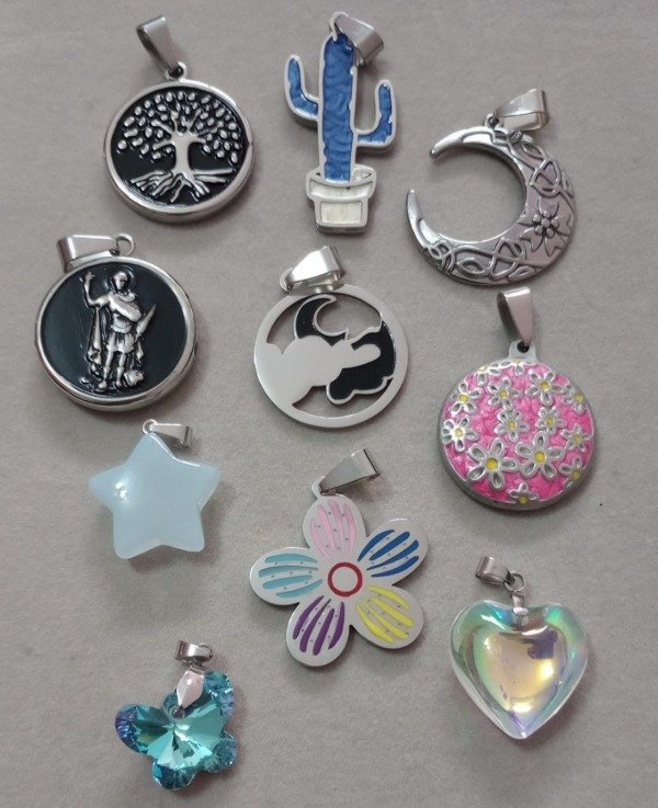 Producto - Pack x10 Dijes Variados