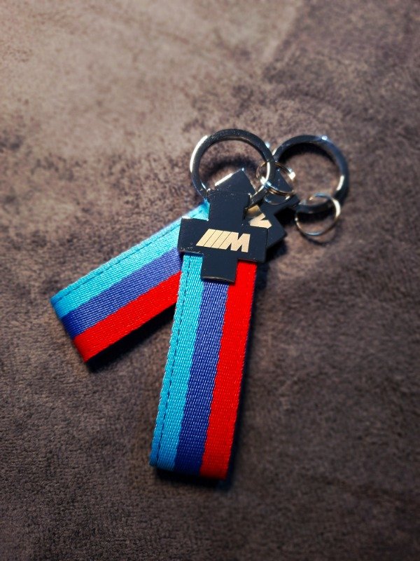 Producto - Llavero Bandera tela M