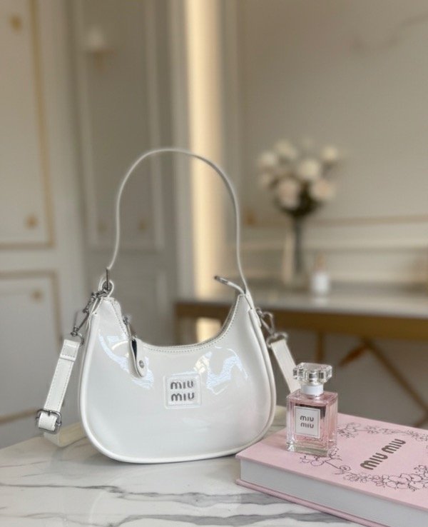 Producto - Cartera Miu Miu Charol + Bolsa con la Marca - Línea Exclusiva - White