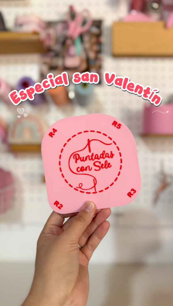 Producto - Regla de curvas rosa con rojo