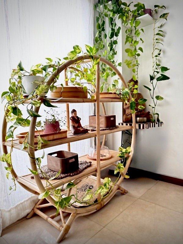 Producto - Mueble con estantes importado