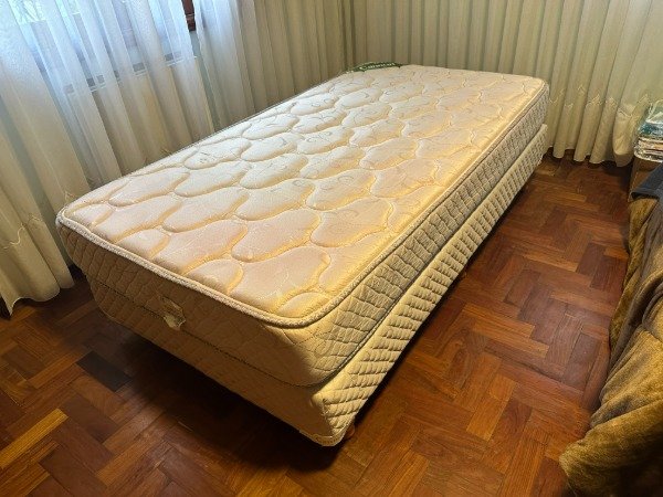 Producto - SOMMIER PLAZA Y MEDIA 100cm CANNON GOMA ESPUMA MIN DET MATELASEADO #11925