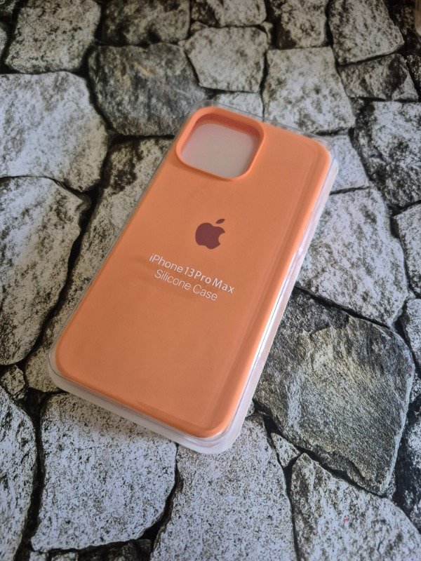 Producto - Funda silicone case logo Iphone 13 Pro Max naranja