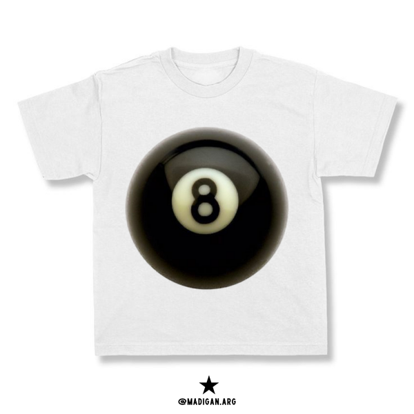 LUCKY 8 TEE