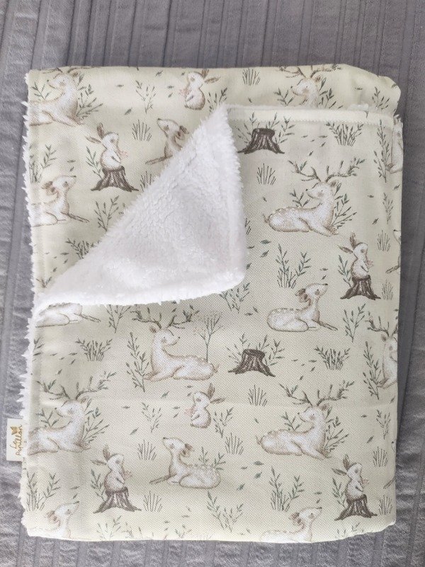 Producto - Gabardina y corderito Conejos y ciervos