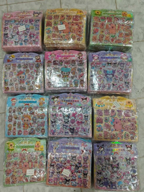 Producto - LW1-0079 STICKER AYD  CAPIBARA SANRIO Y LABUBU SURTIDO